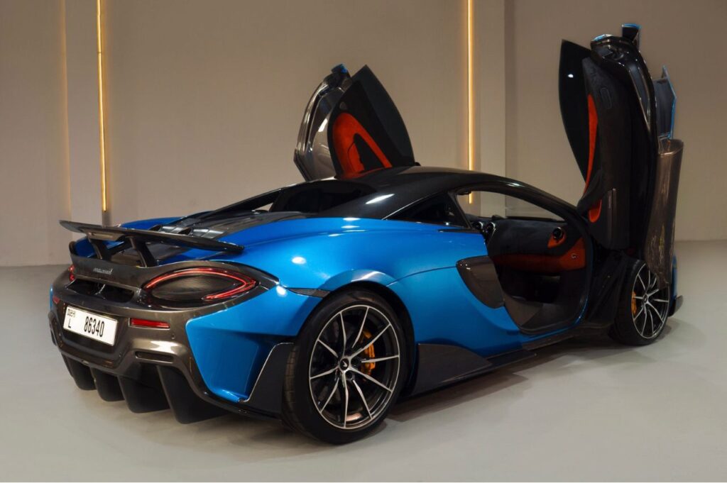 McLaren GT for rent in Dubai