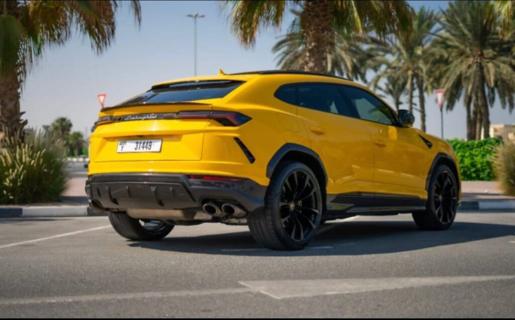 Lamborghini Urus rent a car Dubai