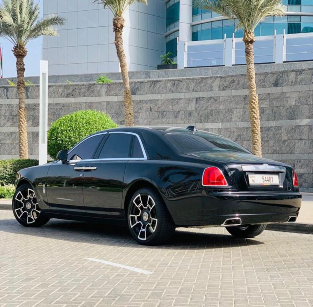 Rolls Royce Ghost Rent a Car Dubai 