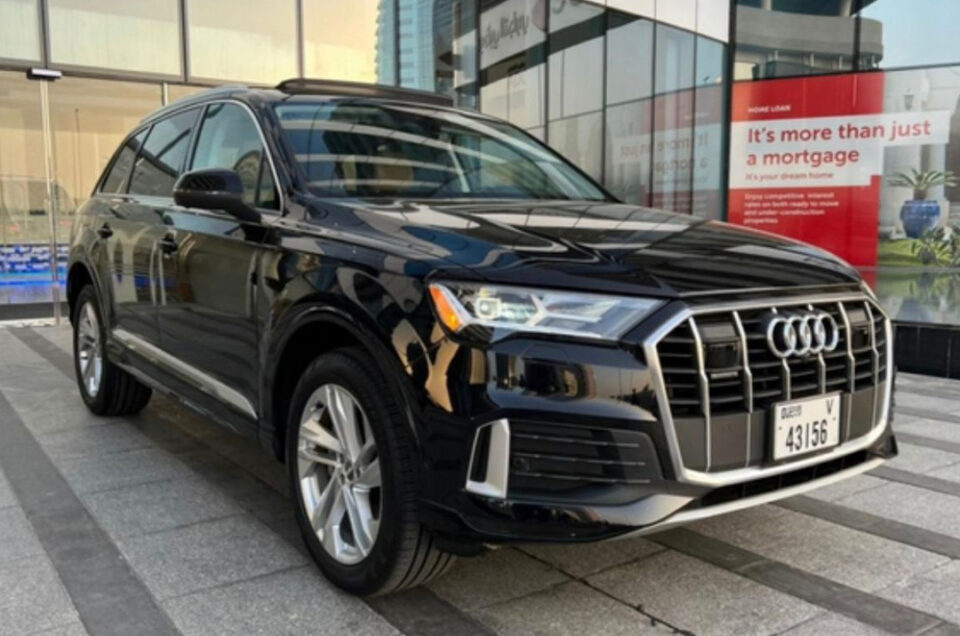 Audi rent Dubai SUV 7-seater in Dubai | luxury Car Rental