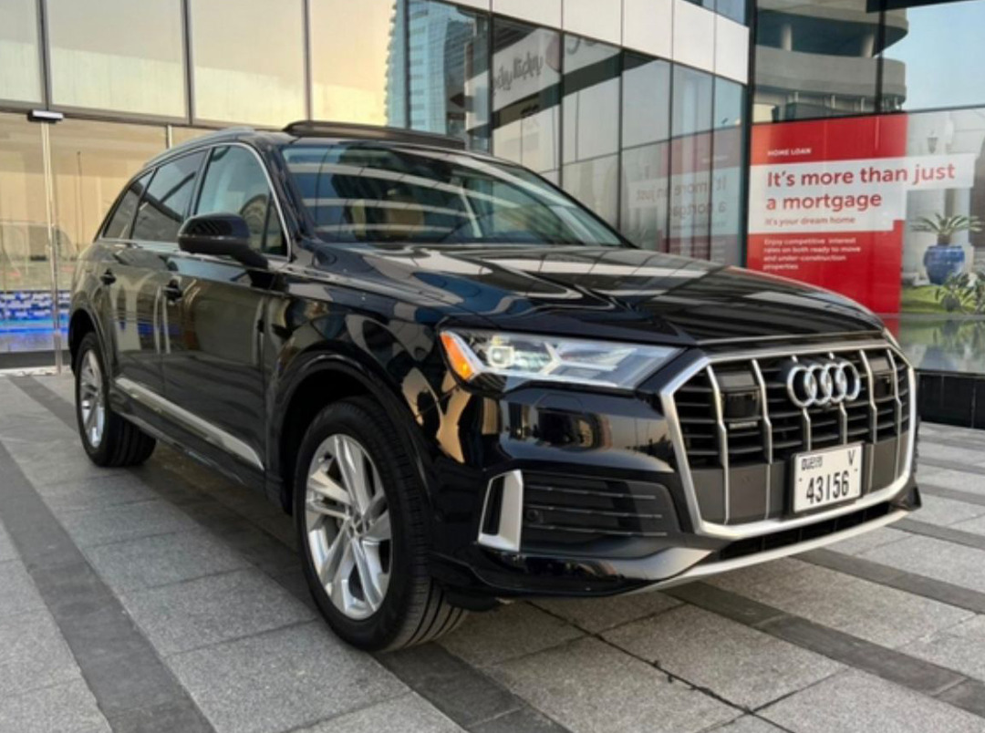 Audi rent Dubai SUV 7-seater in Dubai | luxury Car Rental