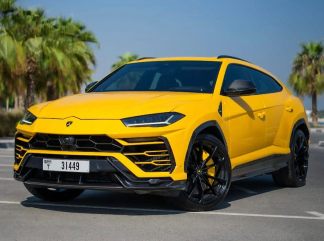 Lamborghini Urus rent in Dubai | luxury Car Rental